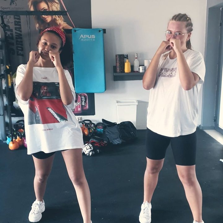 Trening bokserski w małej grupie, Zuziboxing Rząska